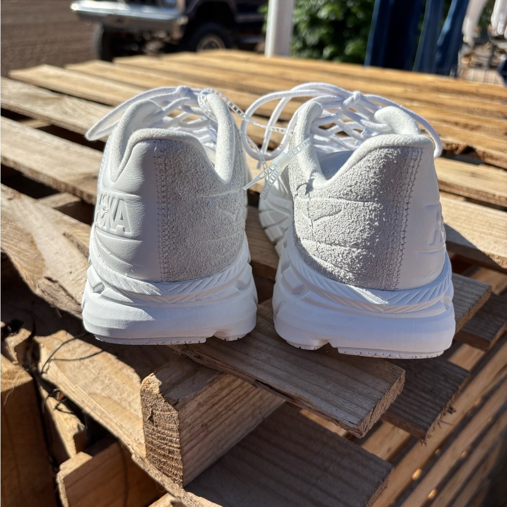Hoka | One One - Picture 3 of 6